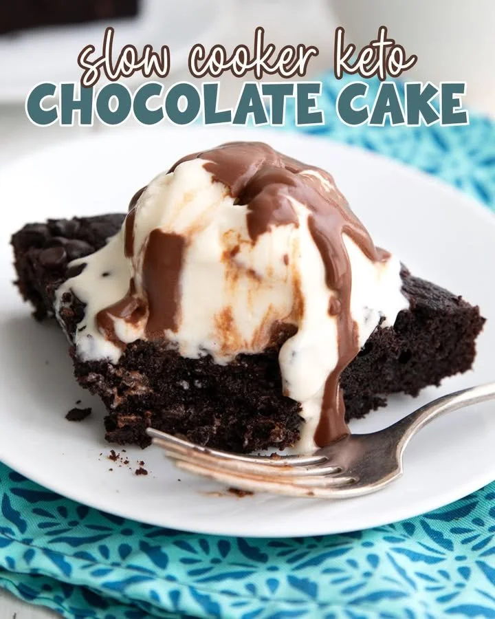 Slow Cooker Keto Chocolate Cake Delicious slow cooker keto chocolate cake, low-carb dessert recipe